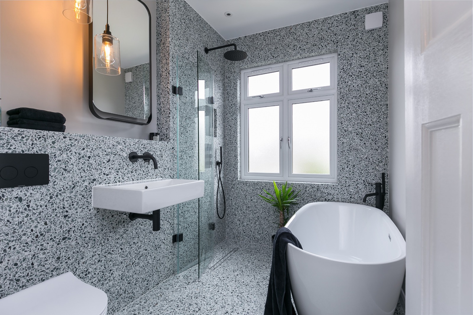 Semi-Frameless Shower Screen: Upgrade Your Bathroom with Style